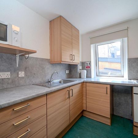 Joivy Budget 4,5 And 6 Bed Private Flats, In Historic Old Town (Adults Only) EDI Eksteriør bilde
