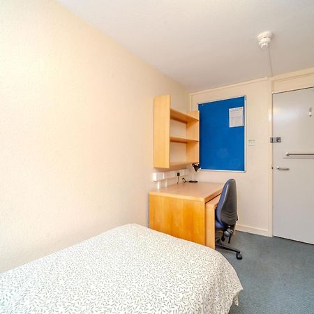 Joivy Budget 4,5 And 6 Bed Private Flats, In Historic Old Town (Adults Only) EDI Eksteriør bilde