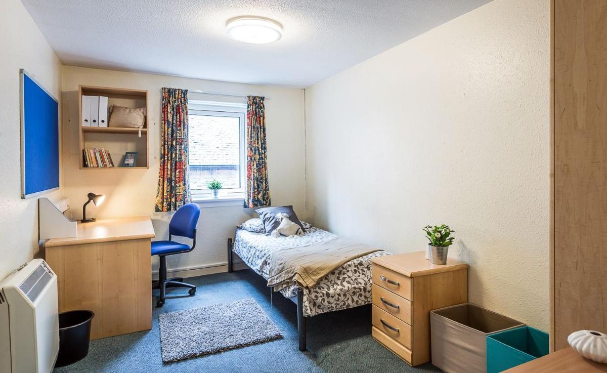 Joivy Budget 4,5 And 6 Bed Private Flats, In Historic Old Town (Adults Only) EDI Eksteriør bilde