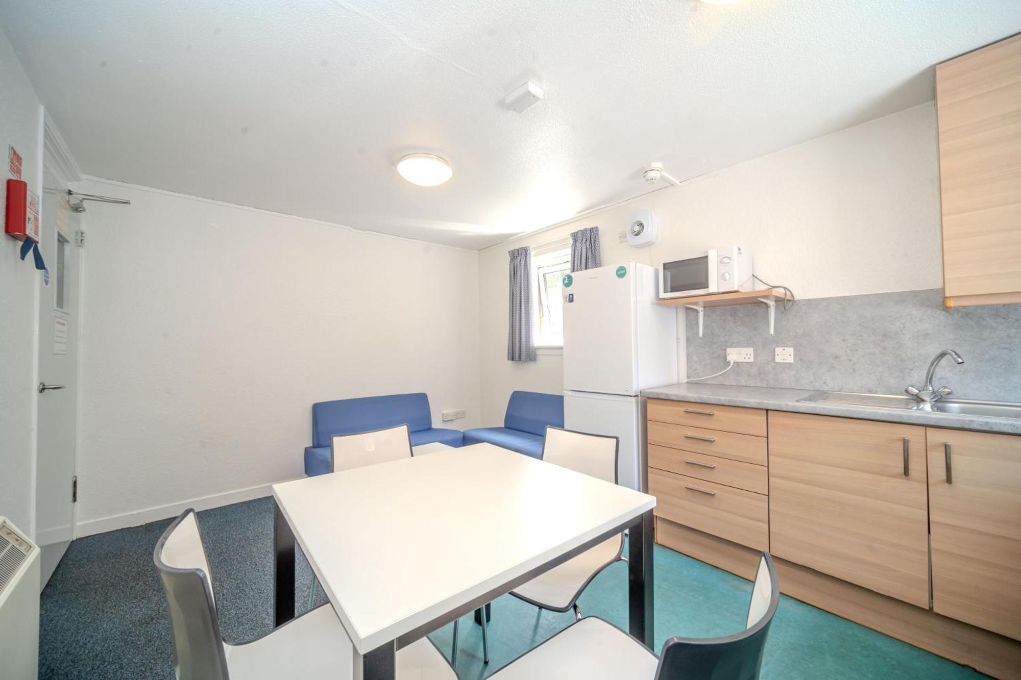 Joivy Budget 4,5 And 6 Bed Private Flats, In Historic Old Town (Adults Only) EDI Eksteriør bilde
